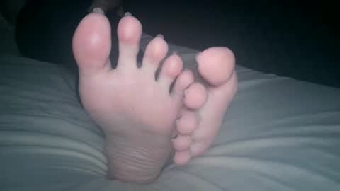 Snapshot of telegram1030 chatting on November 2025 04:14:02 AM Viv West online show from November 2025 04:14:02 AM