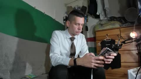 Snapshot of telepaticman chatting on November 2025 04:18:02 PM Virg Lszl online show from November 2025 04:18:02 PM