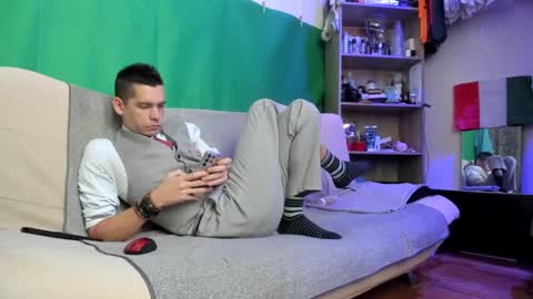 Snapshot of telepaticman chatting on November 2025 12:20:01 PM Virg Lszl online show from November 2025 12:20:01 PM