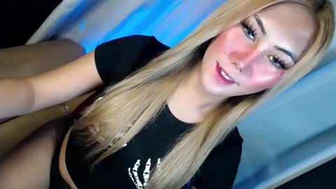 Snapshot of temptationoflust chatting on December 2025 06:40:02 AM Im Dianna DONT FORGET TO FOLLOW ME online show from December 2025 06:40:02 AM