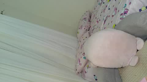 EVA GLASSCOTT online show from June 2026 05:12:01 AM