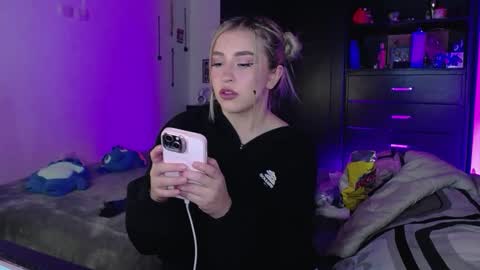 Sara online show from March 2026 05:02:02 AM