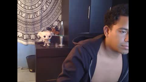 Tendajih Black online show from September 2025 03:22:01 PM