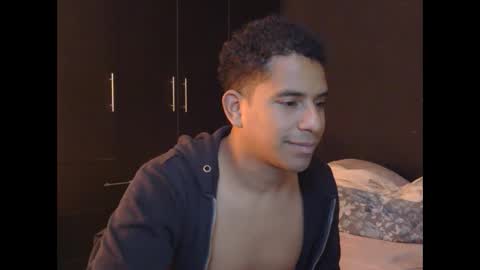 Tendajih Black online show from October 2025 11:57:02 PM