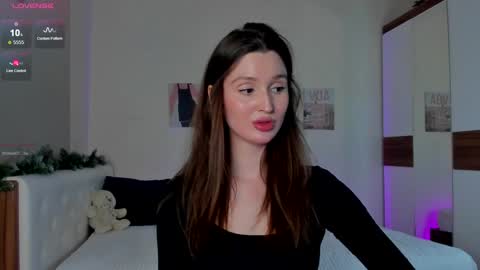 Snapshot of tender_babyy chatting on January 2025 02:24:02 PM Sexy girl Li online show from January 2025 02:24:02 PM