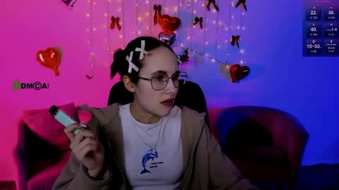 ur Louise online show from March 2026 07:15:02 PM