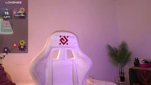 Amina online show from December 2025 10:02:01 AM