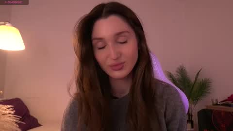 Amina online show from December 2025 10:22:02 AM