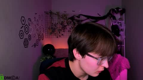 Snapshot of teo_wilson chatting on October 2025 02:18:01 PM teo_wilson online show from October 2025 02:18:01 PM