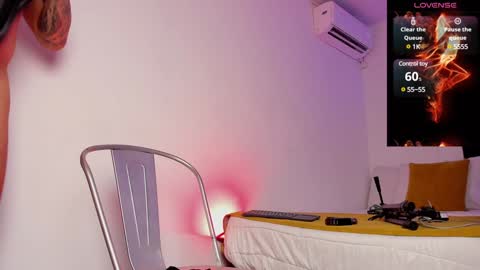 Teo Ferrer online show from February 2025 08:35:02 PM