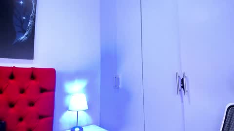 Snapshot of teresa_moon chatting on January 2025 01:53:02 AM  TERESA  Give me a good rating if you enjoy my show  online show from January 2025 01:53:02 AM