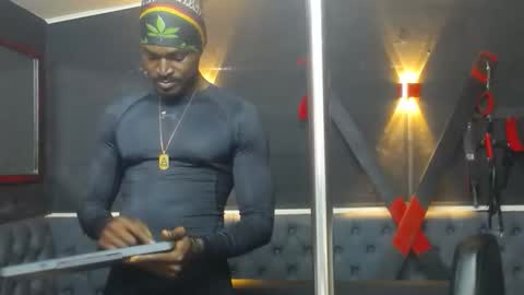 terranze_z online show from January 2026 08:51:02 PM