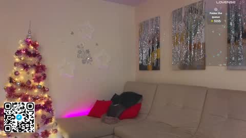 Tessa online show from January 2025 05:13:02 AM