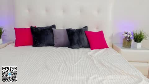 Tessa online show from February 2025 05:41:02 AM