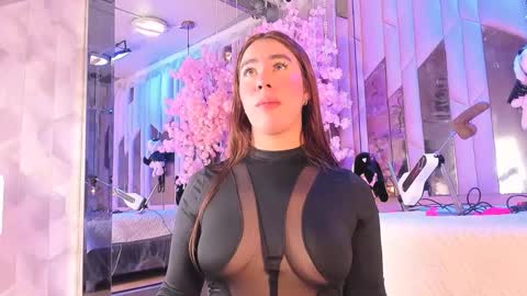  TESSA COOPER1  online show from November 2025 11:26:02 PM