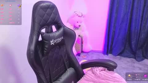 Tessy online show from February 2025 06:31:01 PM