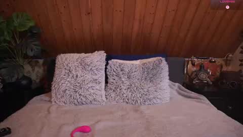 Tessa online show from November 2025 03:58:01 PM