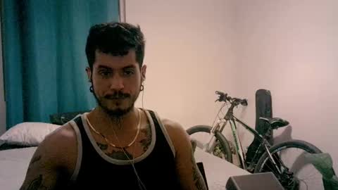 Milo online show from November 2025 03:49:02 AM