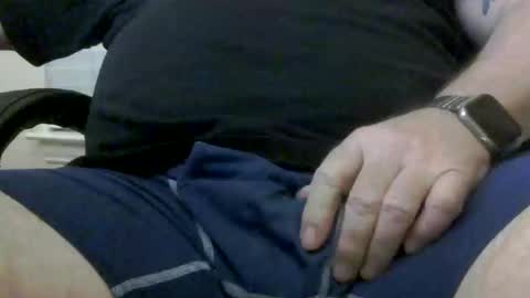 Snapshot of texashornyguy chatting on November 2025 12:43:02 AM Horny Guy online show from November 2025 12:43:02 AM