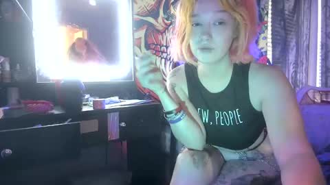 Snapshot of texaspregogrllll chatting on September 2025 06:43:02 PM TEXASGIRLLLL online show from September 2025 06:43:02 PM