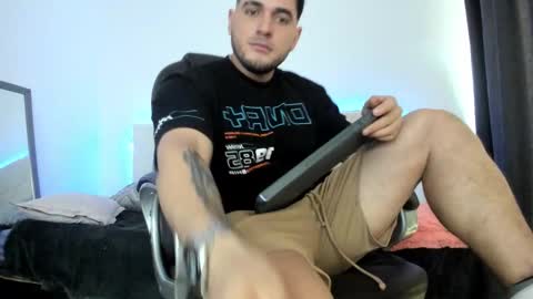 teylor creed online show from December 2025 07:10:01 PM