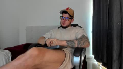 Snapshot of teylor_creed chatting on February 2026 07:35:01 PM teylor creed online show from February 2026 07:35:01 PM