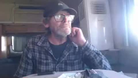 Snapshot of tezzar1 chatting on July 2026 04:25:01 AM tezzar1 online show from July 2026 04:25:01 AM