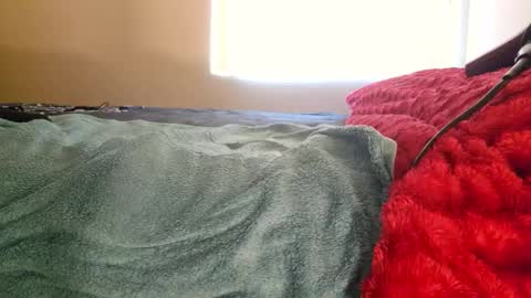 Snapshot of tha_squirter chatting on November 2025 03:37:02 PM Free online show from November 2025 03:37:02 PM
