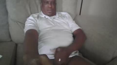 Snapshot of thadax197 chatting on June 2026 10:52:01 PM thadax197 online show from June 2026 10:52:01 PM