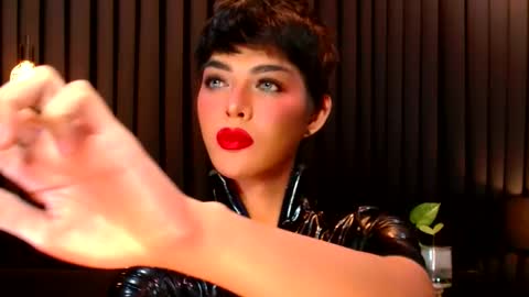 Thalia Saint online show from January 2025 08:01:01 AM