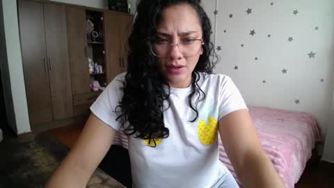 Snapshot of thaliacooper chatting on February 2026 04:12:02 PM online show from February 2026 04:12:02 PM