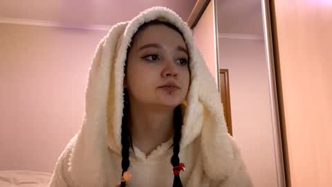 Yumi online show from February 2026 06:22:02 PM