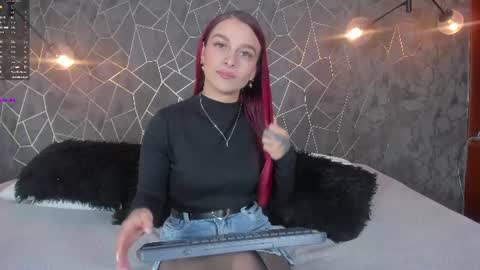 Snapshot of thalira_angels chatting on July 2026 02:53:01 PM THALIRA ANGELS online show from July 2026 02:53:01 PM