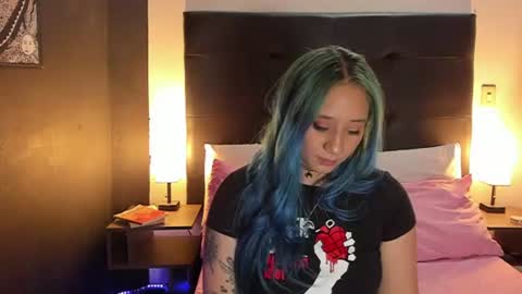 Thamy online show from July 2026 09:42:01 PM
