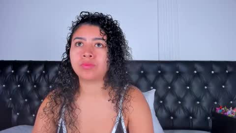 Snapshot of thara_webstter chatting on September 2025 12:09:01 PM thara webstter online show from September 2025 12:09:01 PM