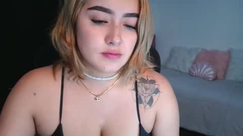   online show from October 2025 05:02:02 PM