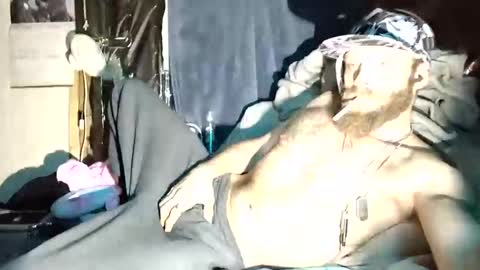 Snapshot of thatguy_2392 chatting on December 2024 01:43:01 AM thatcouple online show from December 2024 01:43:01 AM