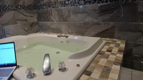 That guy  follow on X online show from February 2026 11:34:02 PM