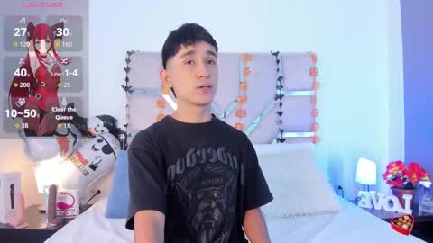 Thayler  online show from October 2025 11:22:01 AM