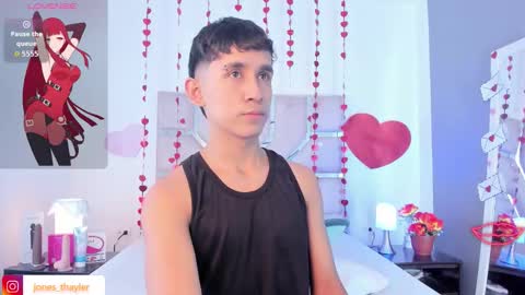 Snapshot of thayler_jones chatting on February 2026 11:17:01 AM Thayler online show from February 2026 11:17:01 AM