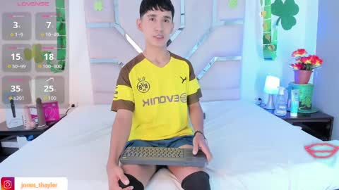 Snapshot of thayler_jones chatting on March 2026 11:15:02 AM Thayler online show from March 2026 11:15:02 AM