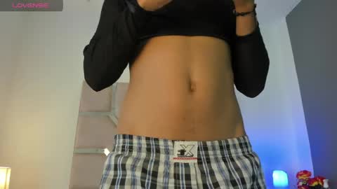 Snapshot of thayler_jones chatting on April 2026 11:28:01 AM Thayler online show from April 2026 11:28:01 AM