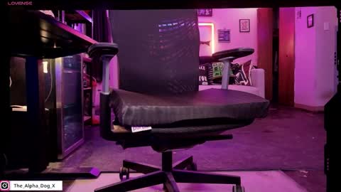 the_alpha_dog_xxx online show from November 2025 02:44:02 AM