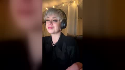 Snapshot of the_arctic_beaty chatting on March 2026 10:45:01 PM the_arctic_beaty online show from March 2026 10:45:01 PM