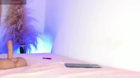 sofia online show from November 2025 12:02:02 AM