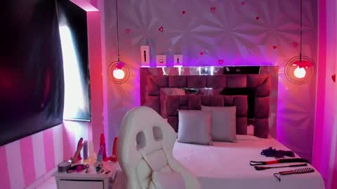 i am Cat  online show from February 2025 06:46:01 PM