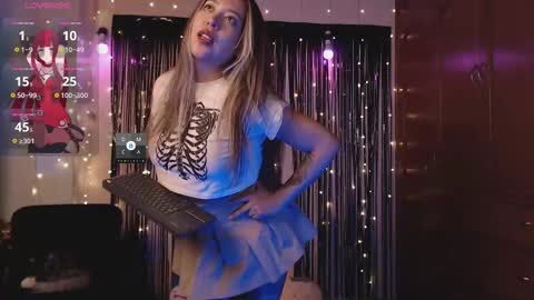 Giovanna online show from October 2025 01:17:02 AM