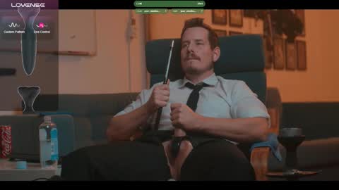 Snapshot of the_dilf chatting on November 2025 05:13:01 PM The DILF - online show from November 2025 05:13:01 PM