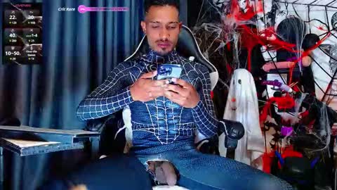 the dog lian online show from October 2025 12:18:02 PM