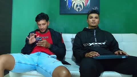 SCOTT  THEO  KAMERON  GENDERSON online show from November 2025 02:31:02 PM